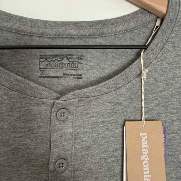 Patagonia - Long-Sleeved Organic Cotton Lightweight Henley Pullover - XL - Picture 4 of 8